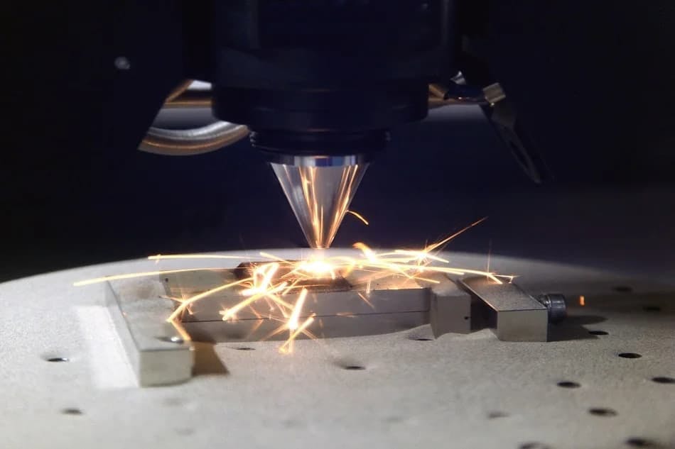 How works the process of metal 3D printing and its benefits and  applications